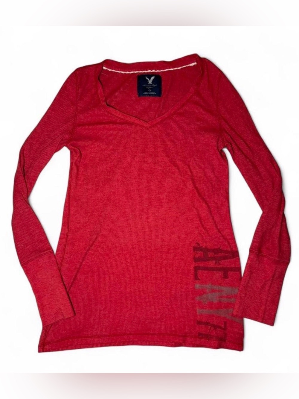 Y2K Vintage Red American Eagle long sleeve top with V-neck and logo 🌀